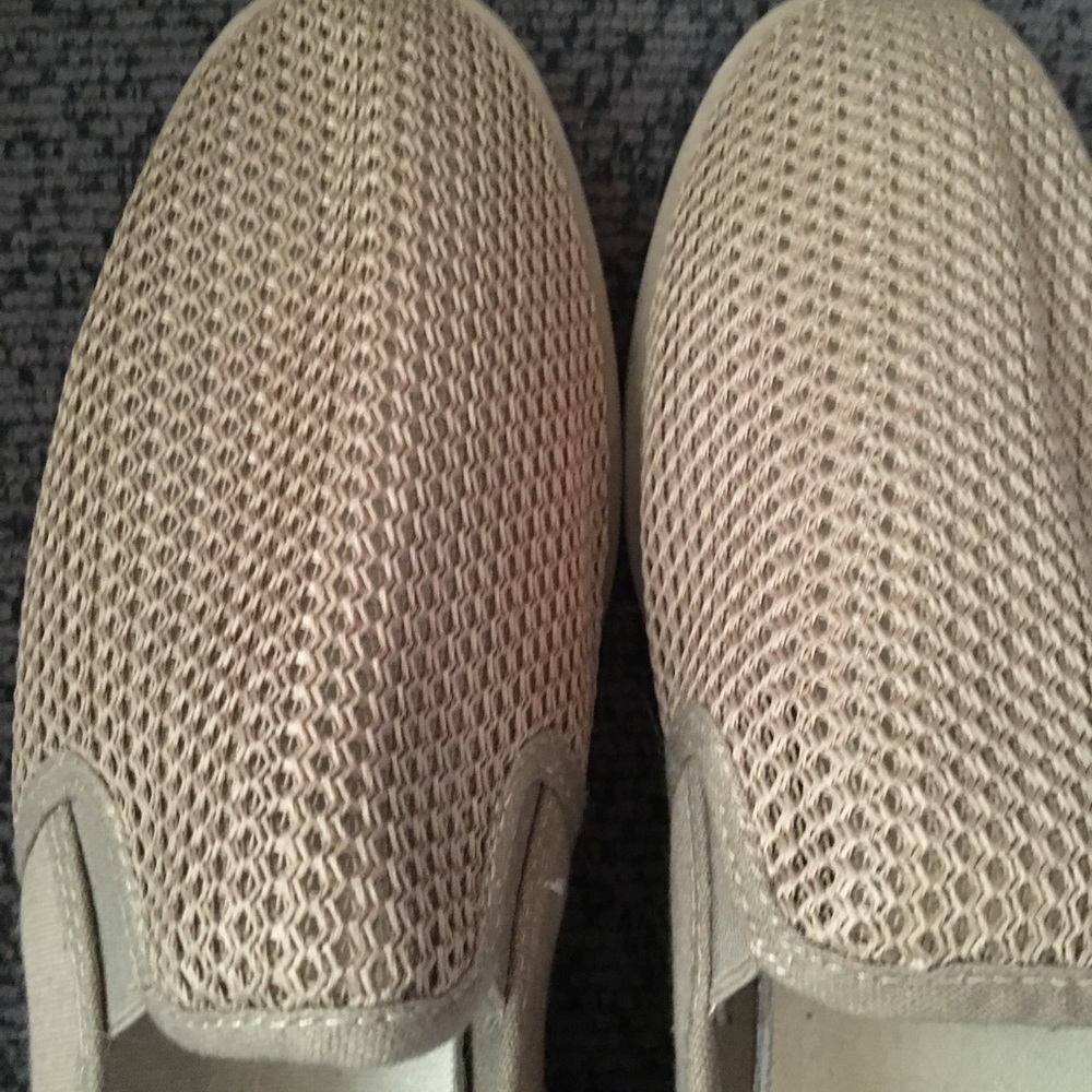NWT, Basic edition comfy shoes 7.5